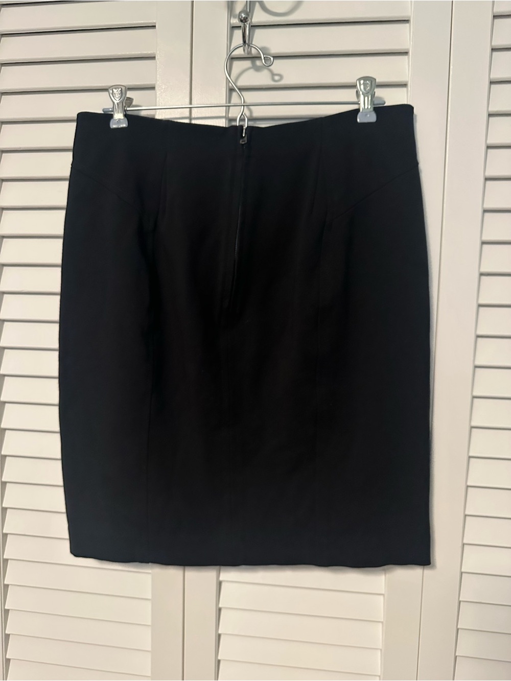 Ann Taylor - Women's Black Pencil Skirt with Back Zip